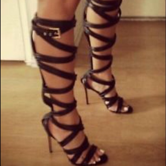 Guess Chrina knee high gladiator heel