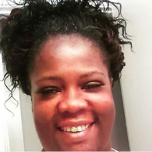 Meet your Posher, Cynthia