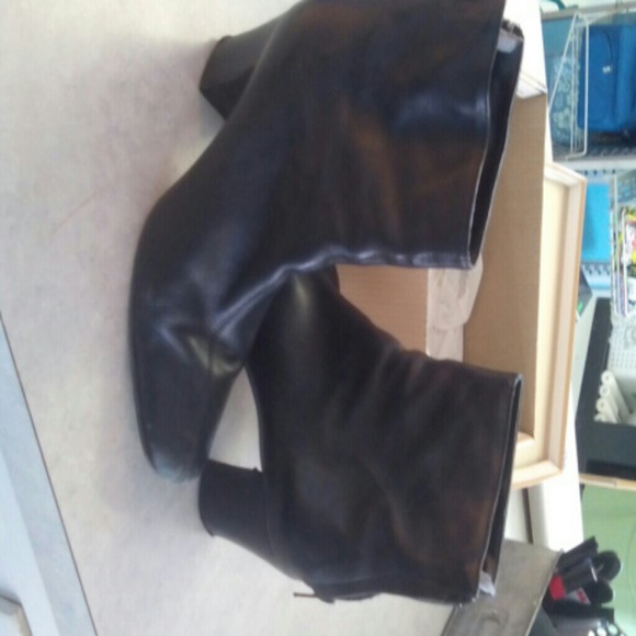 Leather boots