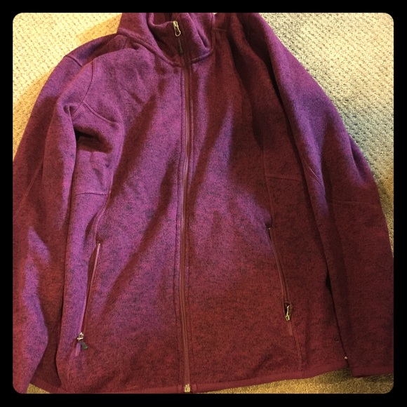 Maroon champion zipup sweatshirt - XL