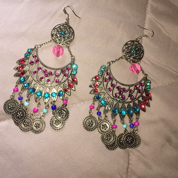 Earrings that are just so gorgeous and colorful!!