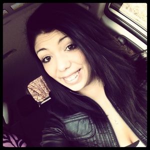 Meet your Posher, Leisha