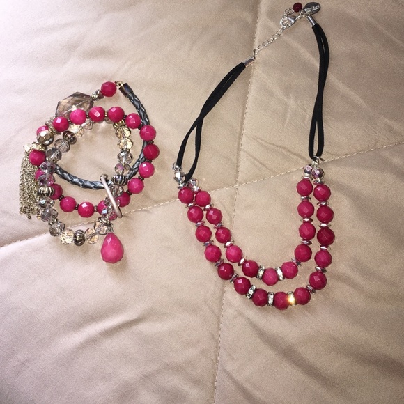 Bracelet with matching necklace!!