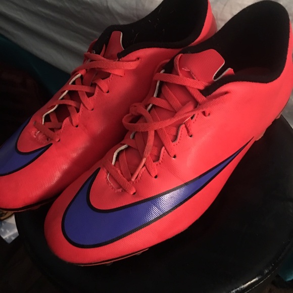 Nike mercurial soccer cleats size 11