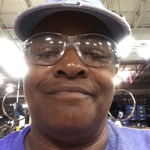 Meet your Posher, Mamie