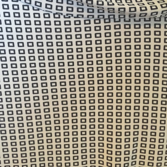 Patterned squared blouse - Picture 3 of 3