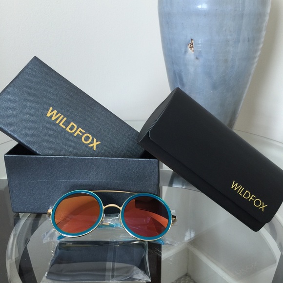 Wildfox Accessories - 🍀(NIB)WILDFOX Winona Round Sunglasses