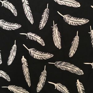 Adam Levine Tops - NWT Flowy Feather Top Adam Levine Tops - NWT Flowy Feather Top