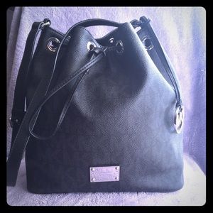 Black Jules Michael Kors Purse