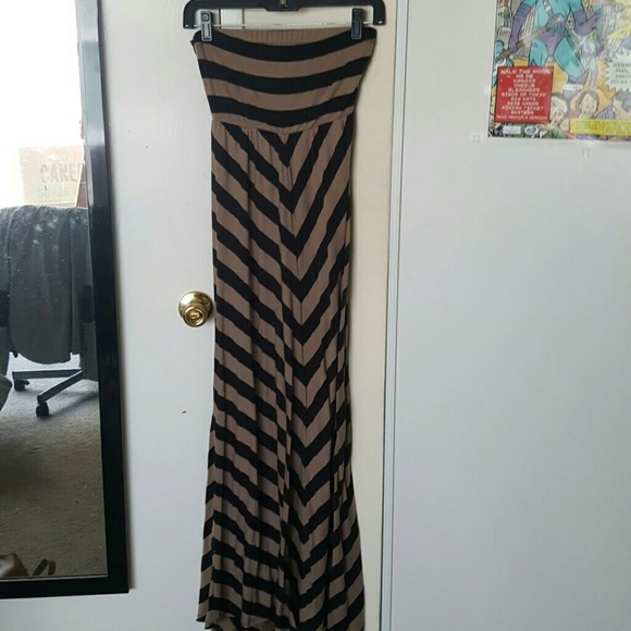 Strapless dress