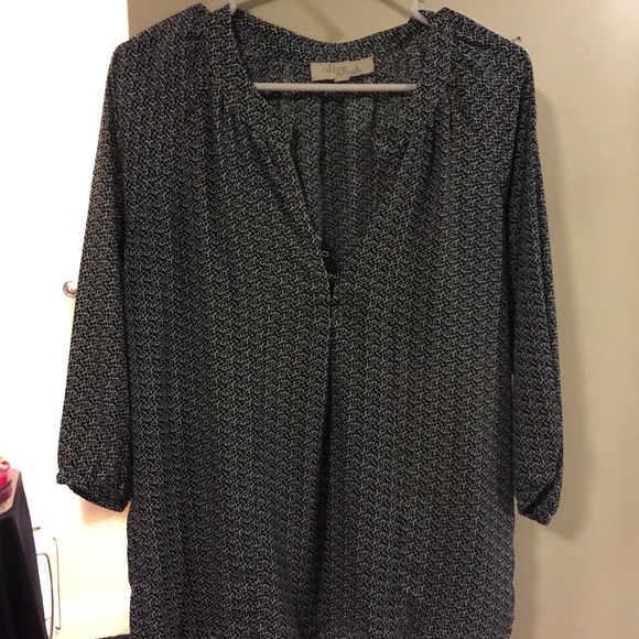 Flowy and comfortable blouse