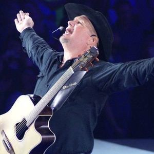 Meet your Posher, Greg n april