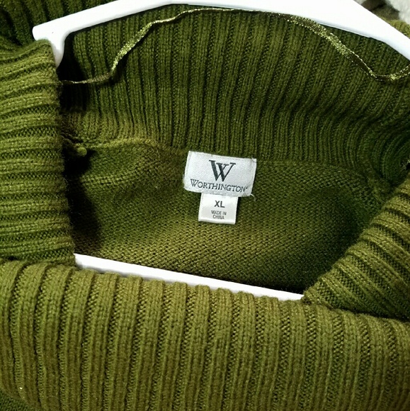 Worthington sweater