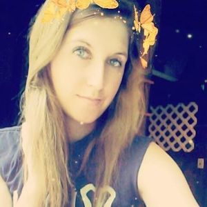 Meet your Posher, Candi