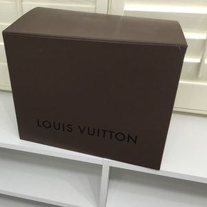 Louis Vuitton box