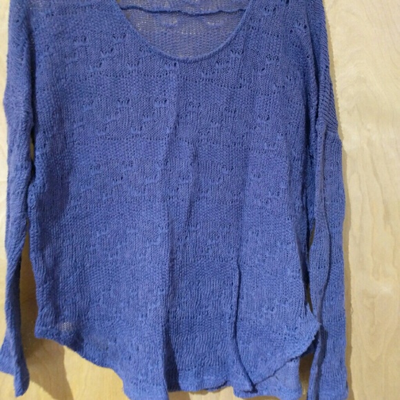 Foreign exchange light crochet sweater