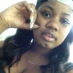 Meet your Posher, Kiana