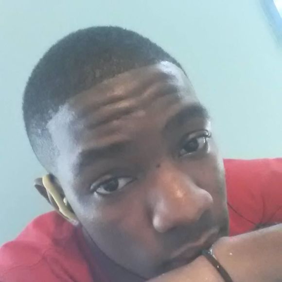 Meet your Posher, Aaron - Picture 1 of 1