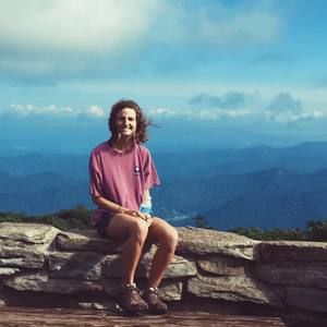 Meet your Posher, Lucy