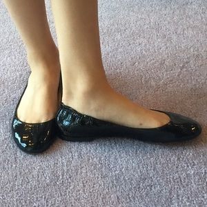 Black Steve Madden flats