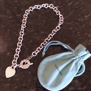 Classic Tiffany & Company Toggle necklace