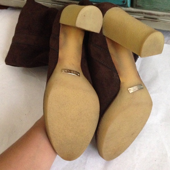 SOLD GUCCI Suede Brown Boots - Picture 4 of 5