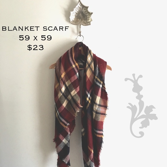 Zara Accessories - Blanket Scarf
