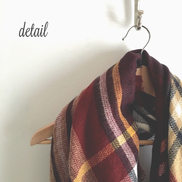 Blanket Scarf - Picture 2 of 3