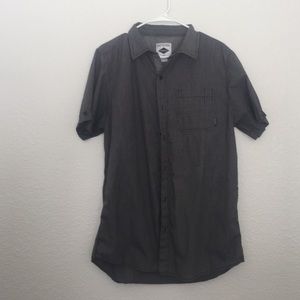 Short sleeve button down