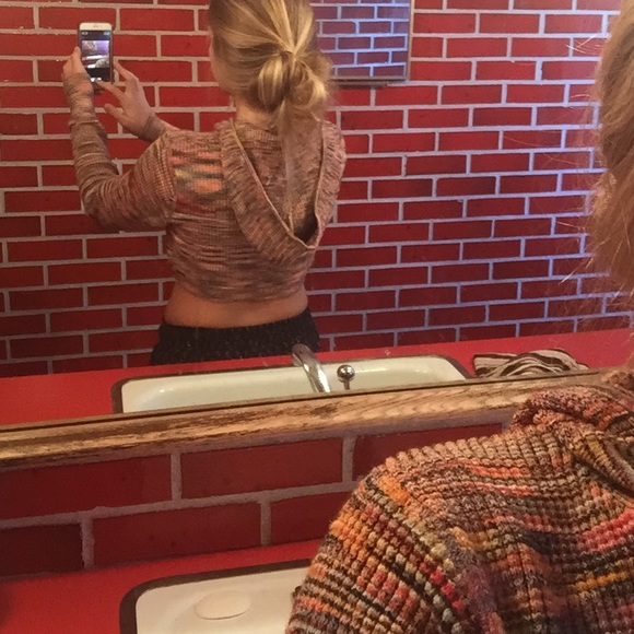 Cropped sweater - Picture 4 of 4