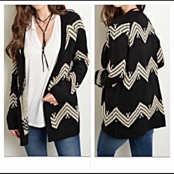 ✨SALE Chevron Cardigan Knit Sweater Small - Picture 3 of 5