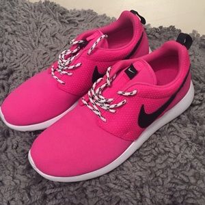 Nike shoes