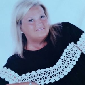 Meet your Posher, Connie