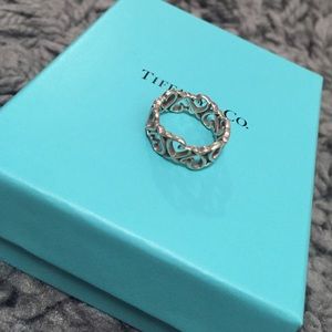 PALOMA PICASSO®
LOVING HEART BAND RING