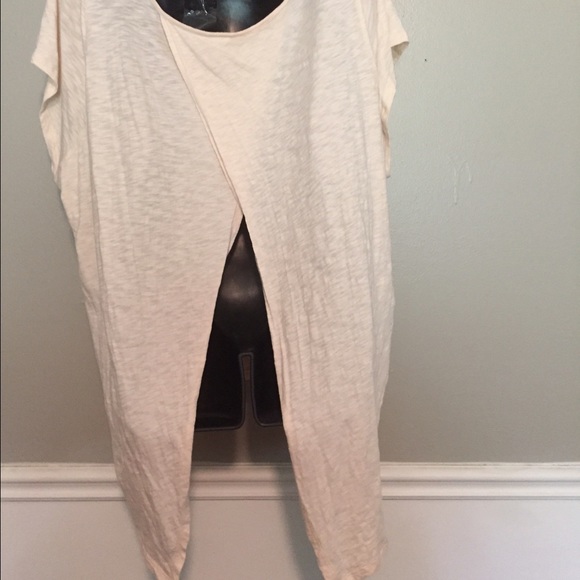 Sold on another site :).  Thanks 4 stopping by👗👗 - Picture 3 of 4