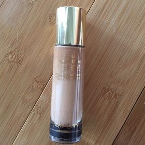 YSL Touché eclat foundation (BD60)
