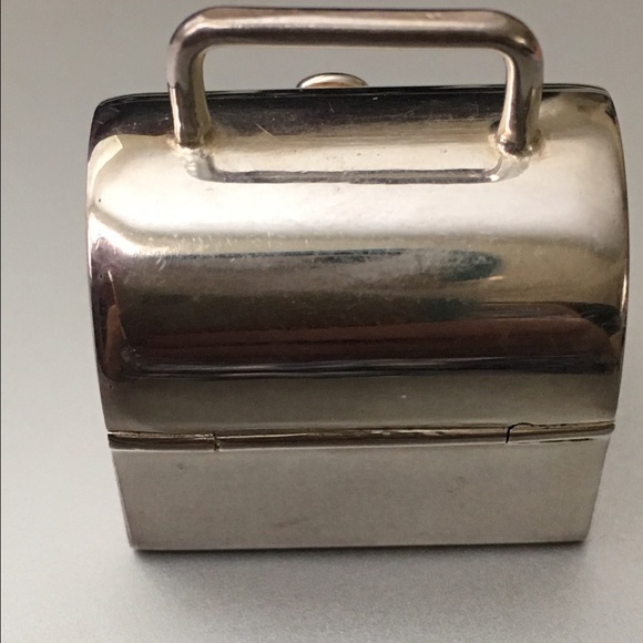 Box Charm - Picture 3 of 3
