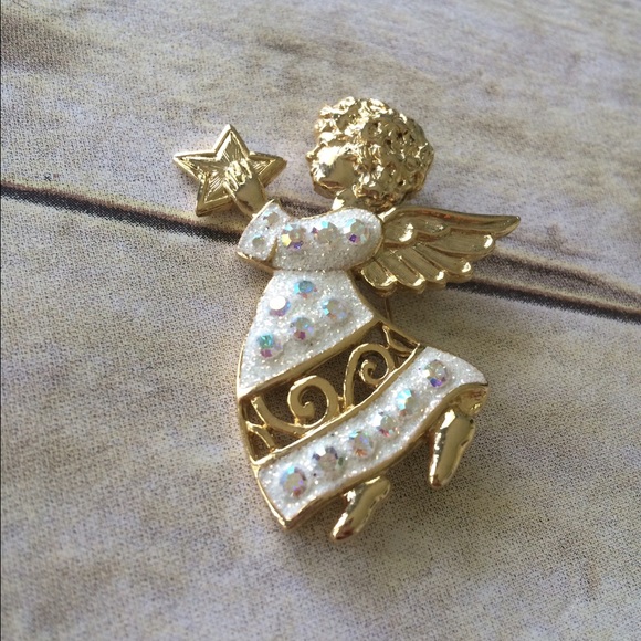 Angel Holding Star Broach