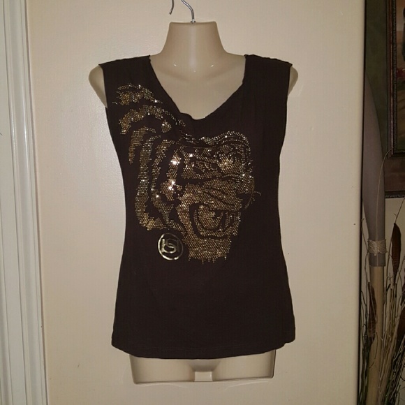 Cute!!! Bebe top, size medium