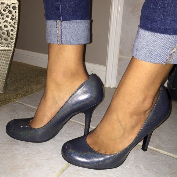 Jessica Simpson Glittery Grey Pumps