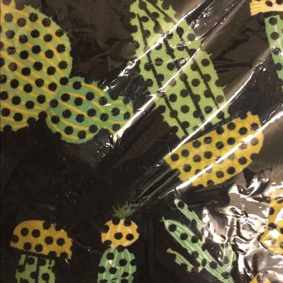 LulaRoe TC Black Cactus