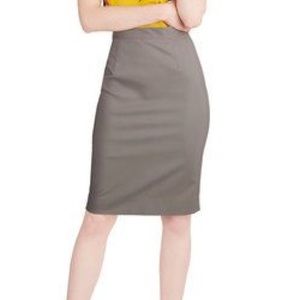 Grey pencil skirt by Mertlewood.