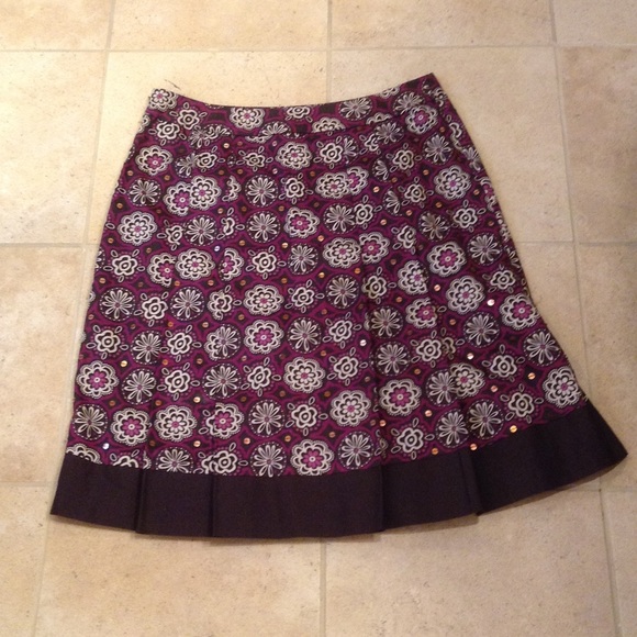 Loft skirt.