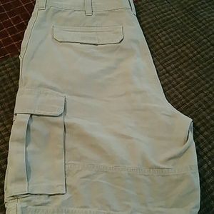 Men's cargo shorts