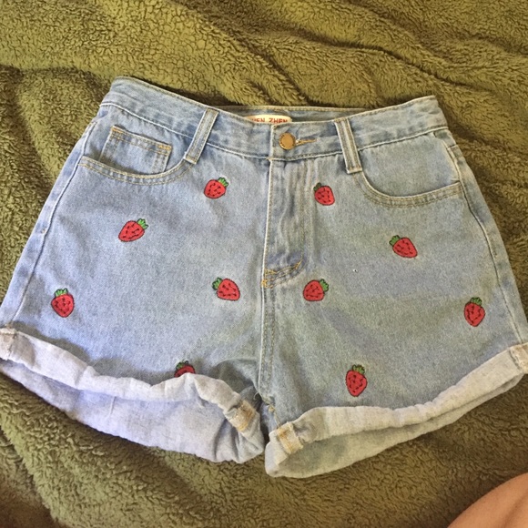 Denim patched high waisted shorts