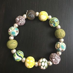 Viva beads bracelet and earrings