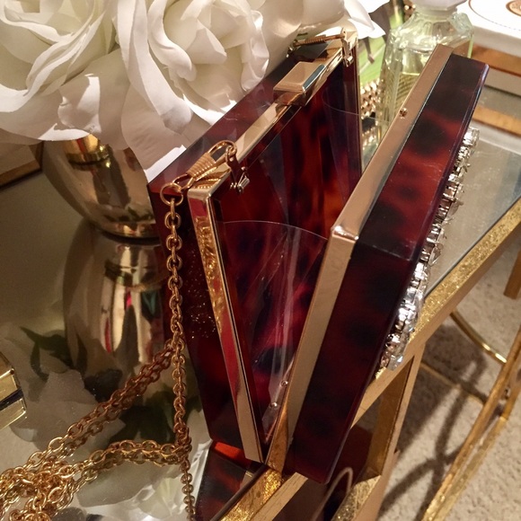 🎉HOST PICK Tortoise Lucite Purse - Picture 3 of 4