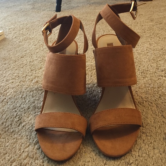 Sold - Picture 2 of 3