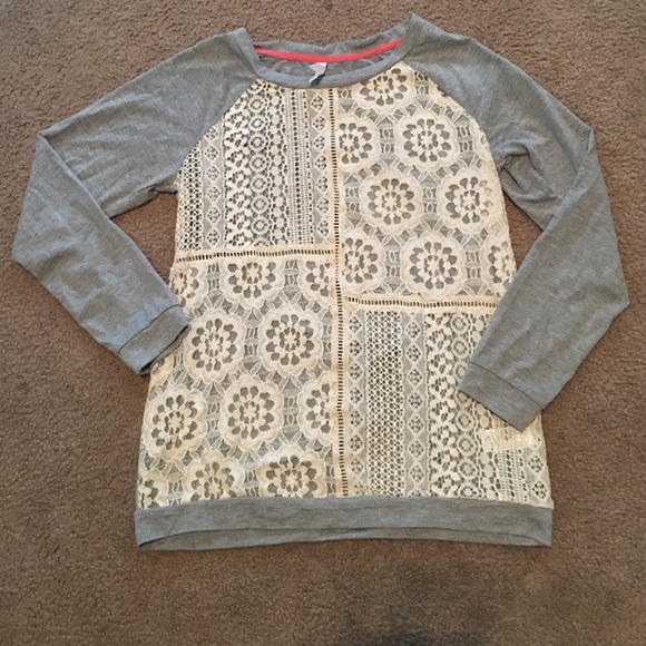 Long sleeve shirt / sweater