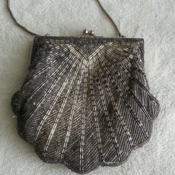 Vintage Handbags - Vintage Small Shell Bag